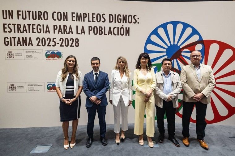 Yolanda Díaz lanza un plan de empleo para la integración del pueblo gitano