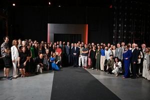 Sánchez destaca la inversión de Netflix en España durante su visita a la plataforma