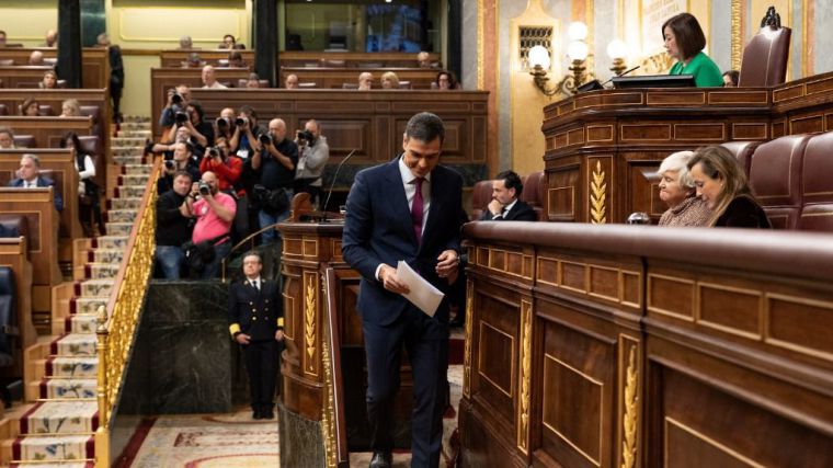 Sánchez eleva el tono: 'El único partido que no cumple la Constitución es el PP'