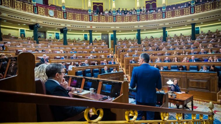 Sánchez fulmina a Feijóo: '¿Exigirá la dimisión de Ayuso o seguirá señalando a todos los que le molestan?'