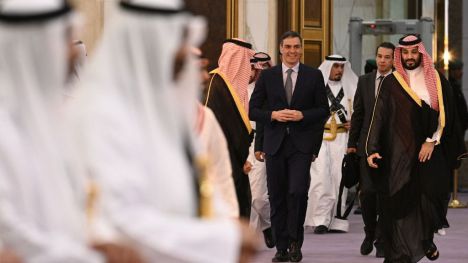 Pedro Sánchez subraya el papel mediador de Arabia Saudí para evitar una mayor escalada regional