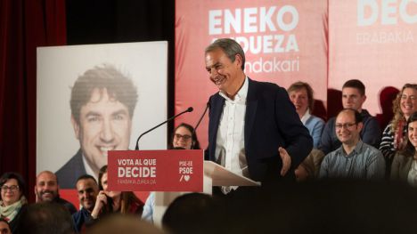 Zapatero pide a Bildu que 'no pierda tiempo y llame a las cosas por su nombre'