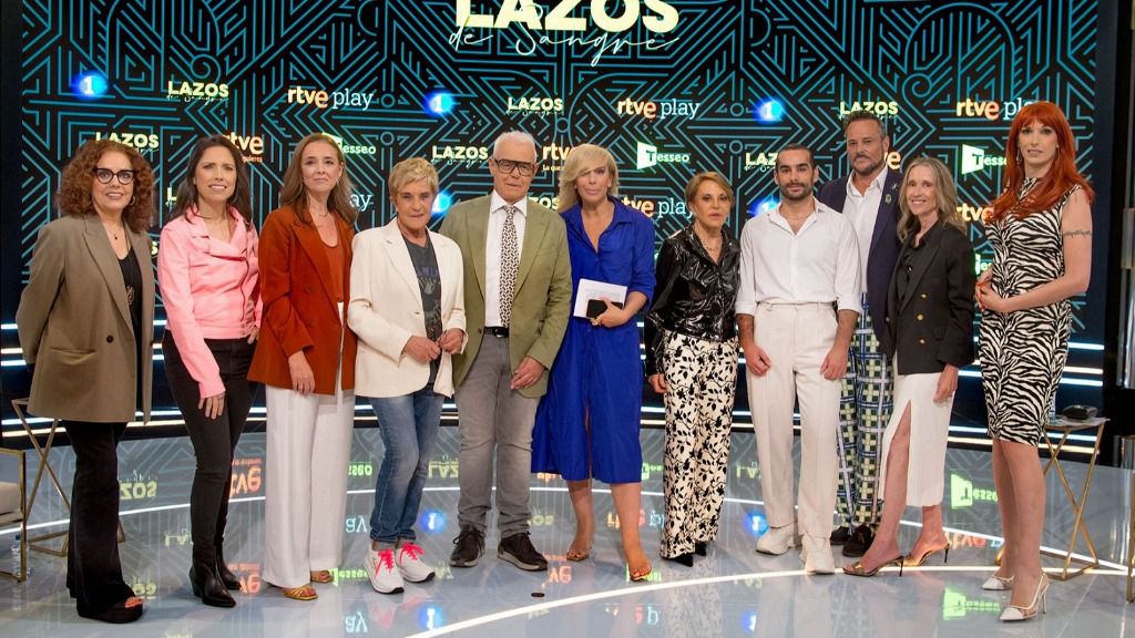 Vuelve 'Lazos de sangre' a La 1 con Jordi González y colaboradoras como Chelo García-Cortés y Valeria Vegas