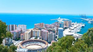 Bustinduy presenta en Málaga sus propuestas para perseguir los pisos turísticos ilegales