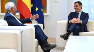 Pedro Sánchez recibe a António Costa, presidente electo del Consejo Europeo