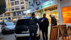 Desmantelados en Valencia dos narcopisos que importaban droga desde Países Bajos