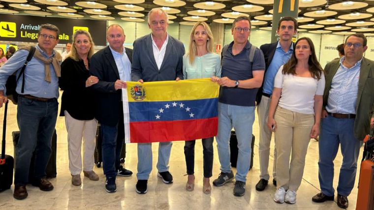 El PP miente: El PSOE niega que haya aprobado el viaje de los senadores a Venezuela