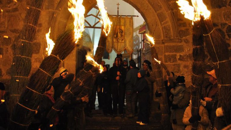 La fiesta de Los Escobazos (Cáceres) ha sido declarada Fiesta de Interés Turístico Nacional