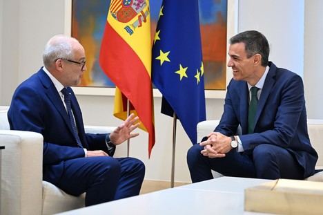 Sánchez se reúne con Hitachi para discutir inversiones en España