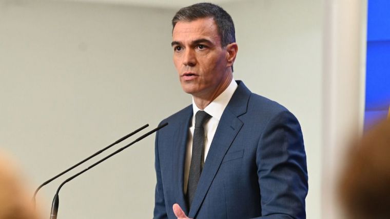 'Un modelo caduco neoliberal': Sánchez carga sin piedad contra el PP en Valencia, Andalucía y Madrid
