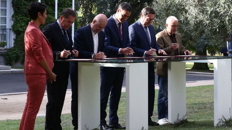 El acuerdo sobre pensiones permitirá 'mejorar la vida de la gente y construir una sociedad más justa'