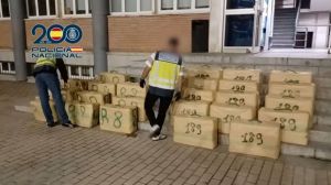 La Policía Nacional detiene a cuatro integrantes de un entramado criminal dedicado al tráfico internacional de hachís