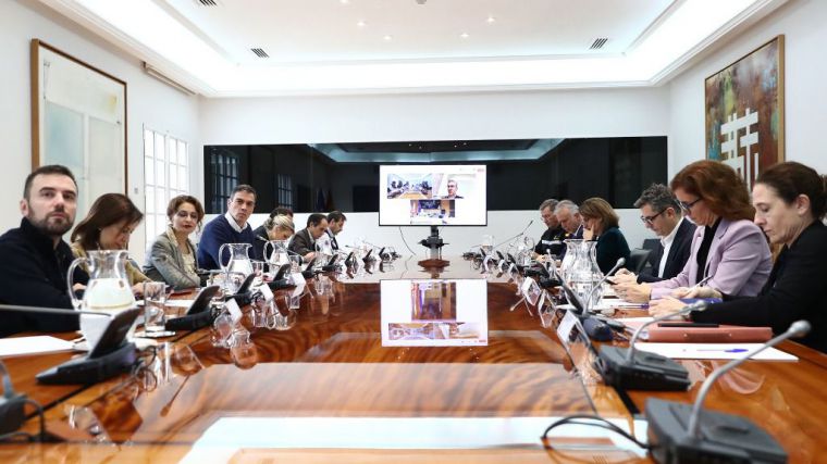 En marcha 'todos los mecanismos para proteger el tejido productivo y a los trabajadores tras la DANA'