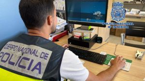 Cae un grupo criminal dedicado a la venta fraudulenta de citas de extranjería mediante 'bots'