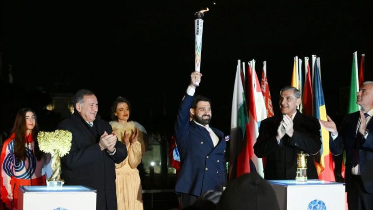 La Llama de la Paz Bakuriani 2025 se enciende en una impresionante ceremonia en Roma