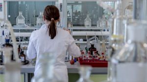 Deniegan uso de esperma de hombre fallecido para inseminación por falta de consentimiento