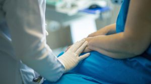 El SNS gestionó el 80% de los ingresos hospitalarios en 2022