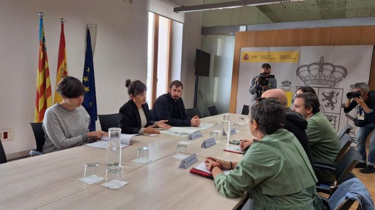 Sira Rego se reúne con municipios para distribuir 46,7 millones en ayudas a la infancia tras la DANA