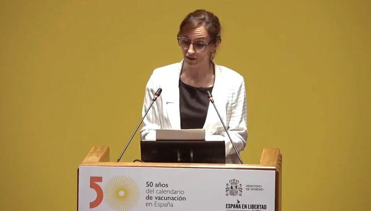 Mónica García destaca el impacto vital de las vacunas en su 50º aniversario