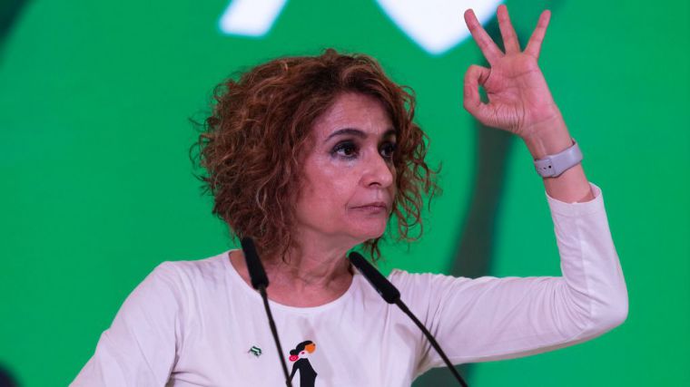 La dura crítica de Montero al PP: Su cercanía a la ultraderecha los condena a la irrelevancia