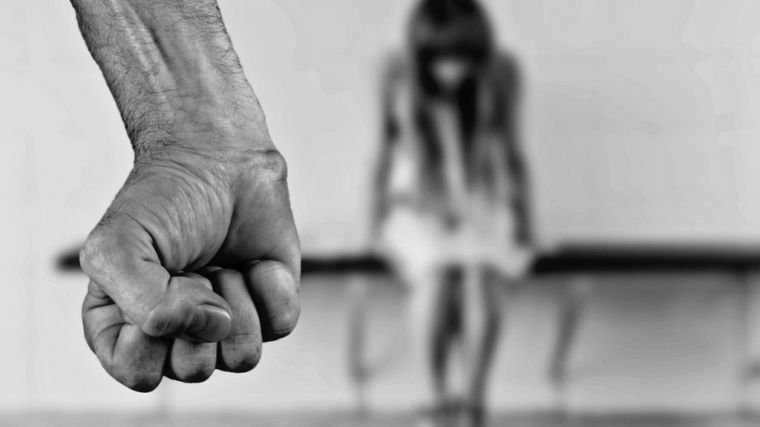 Disminuyen las denuncias diarias por violencia de género en 2024 a 544 casos
