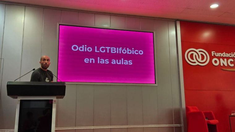 Una de cada cuatro personas LGTBI+ en España sufre discriminación y las agresiones aumentan drásticamente