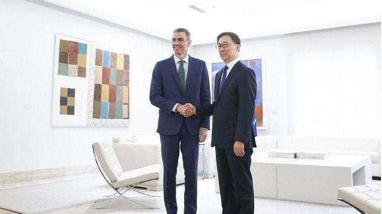 Sánchez se reúne con el vicepresidente chino para discutir economía y comercio global