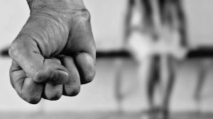 Socialistas proponen medidas contra el negacionismo de la violencia de género