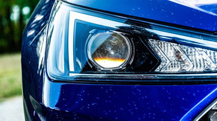 La DGT advierte sobre la obligatoriedad de la baliza V-16 para señalizar averías en carretera