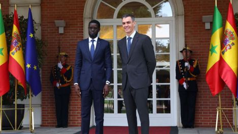 Sánchez y Faye firman acuerdos para fortalecer la cooperación entre España y Senegal