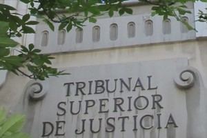 Gobierno español demanda a Madrid por incumplir ley de aborto