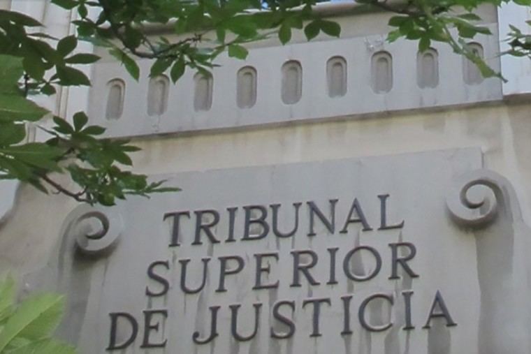 Gobierno español demanda a Madrid por incumplir ley de aborto