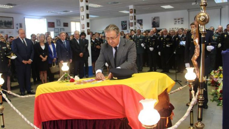 Homenaje en forma de medalla al Policía asesinado esta semana en Valencia
