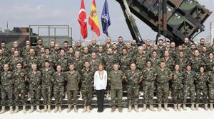 Cospedal reafirma el compromiso de España con la OTAN en la frontera turca