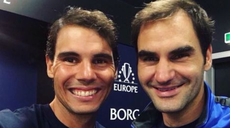 Federer derrota a Nadal y reina en Shanghái