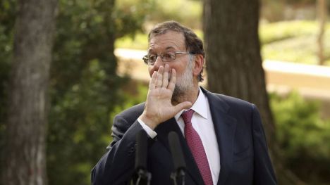 Rajoy insta a Puigdemont que rectifique