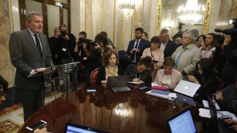 Declaración institucional del ministro portavoz del Gobierno tras la respuesta de Carles Puigdemont