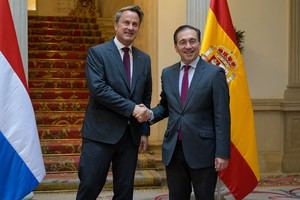 Albares y su par de Luxemburgo discuten desafíos internacionales