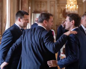 Rivera hace oídos sordos a las críticas de Macron