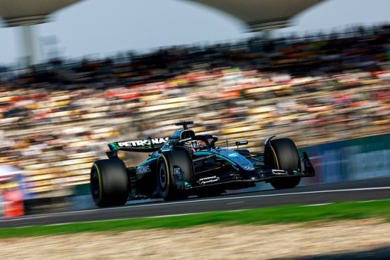 Russell y Antonelli se preparan para un emocionante Sprint en el Gran Premio de China 2025