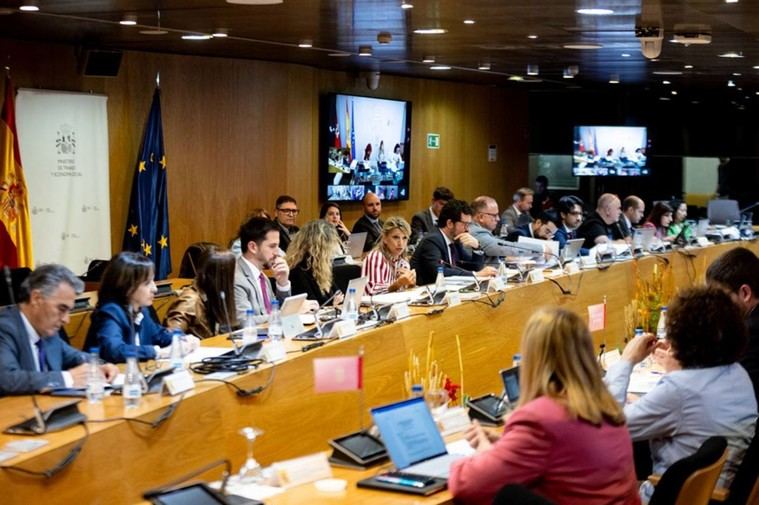 Acuerdo para distribuir 2.571 millones en empleo activo hasta 2029