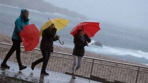 Protección Civil y Emergencias alerta por fuertes vientos, en tierra y mar