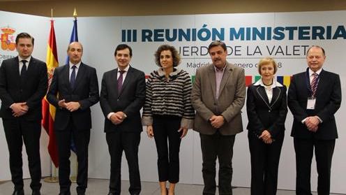 Dolors Montserrat: 'España lidera en el sur de Europa un modelo para disminuir las desigualdades en el acceso a medicamentos'