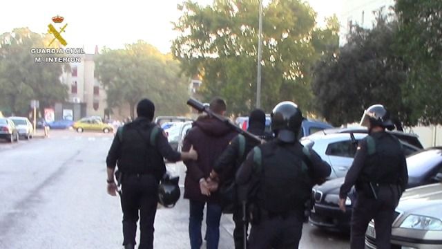 La Guardia Civil desarticula un grupo criminal itinerante especializado en robos violentos con armas de fuego