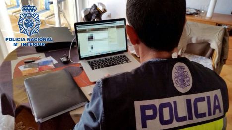 La Policía Nacional detiene a un groomer por acosar a menores de edad a través de Internet