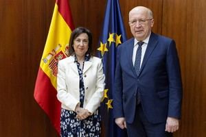 Robles y Kubilius abordan la defensa europea en Madrid