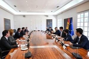 Sánchez dialoga con líderes de ciberseguridad en La Moncloa