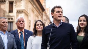 Rivera insta a Sánchez a reunirse para resolver la situación en Cataluña