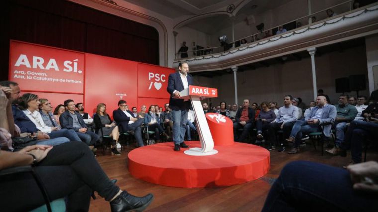 Ábalos: '¿Quién puede gobernar España si no es el PSOE? ¿El PP con el apoyo de los franquistas?'