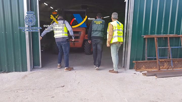 Desarticulada una organización dedicada a la fabricación clandestina de cajetillas de tabaco de reconocidas marcas